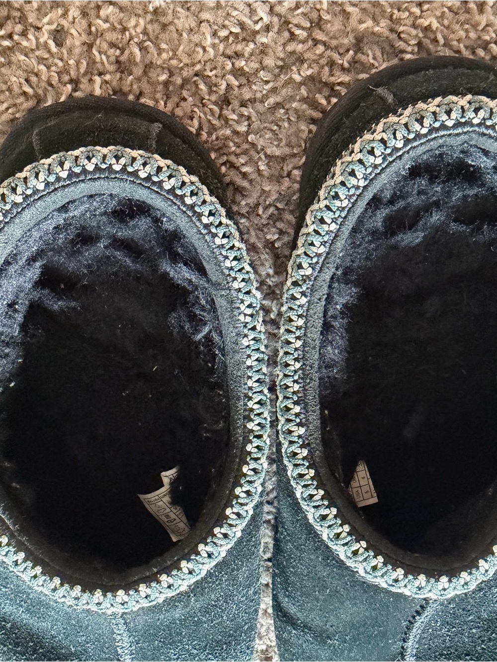 UGG Tasman Slippers Black Mens 5 Womens 6.5 - Picture 2 of 5
